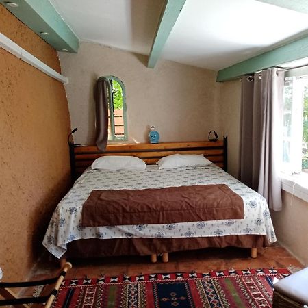 Bed and Breakfast L'Atelier Saint-Maximin  Номер фото