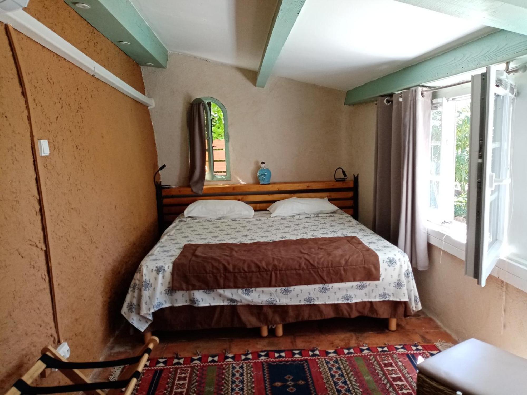 Bed and Breakfast L'Atelier Saint-Maximin  Номер фото